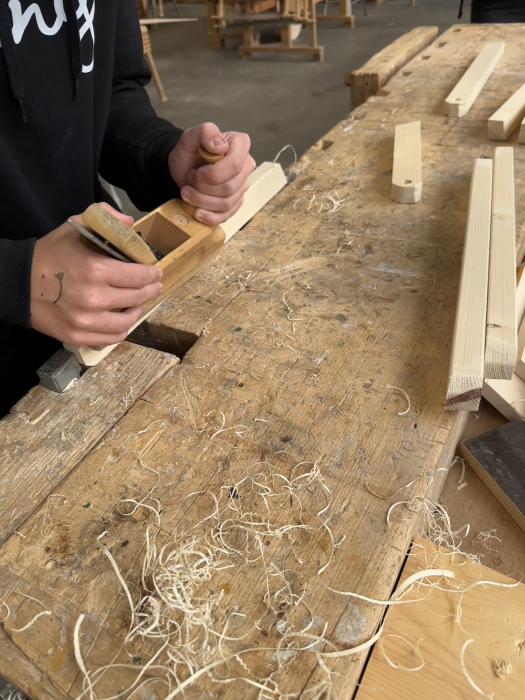 Holzkanten hobeln Holzkanten hobeln